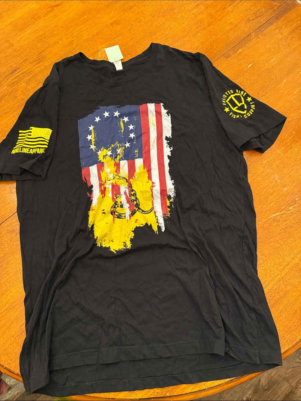 Men's Black Short-Sleeve Graphic Tee with Yellow & Red Flag Motif xl Don’t treat